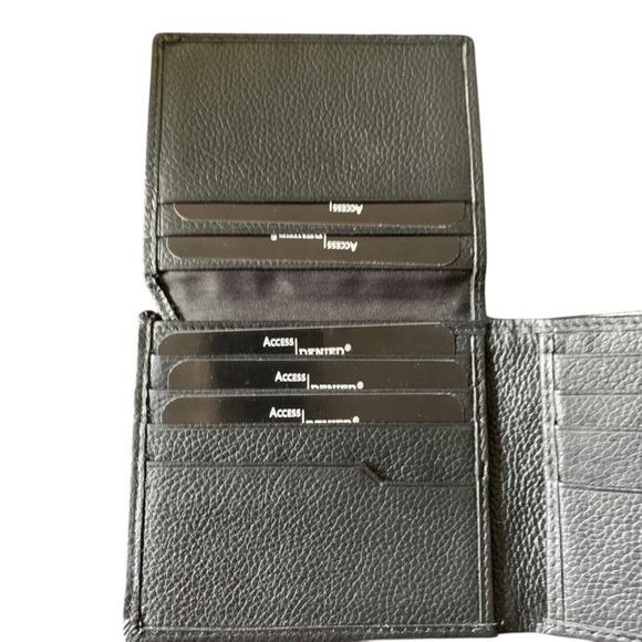🆕 Access Denied Black Leather Wallet RF ID Lock Card Holder - Picture 1 of 3
